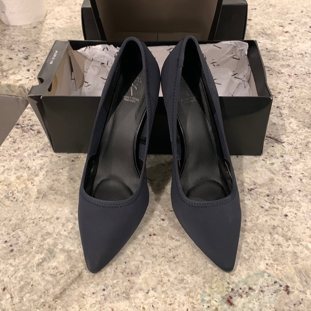 Vera wang heels
